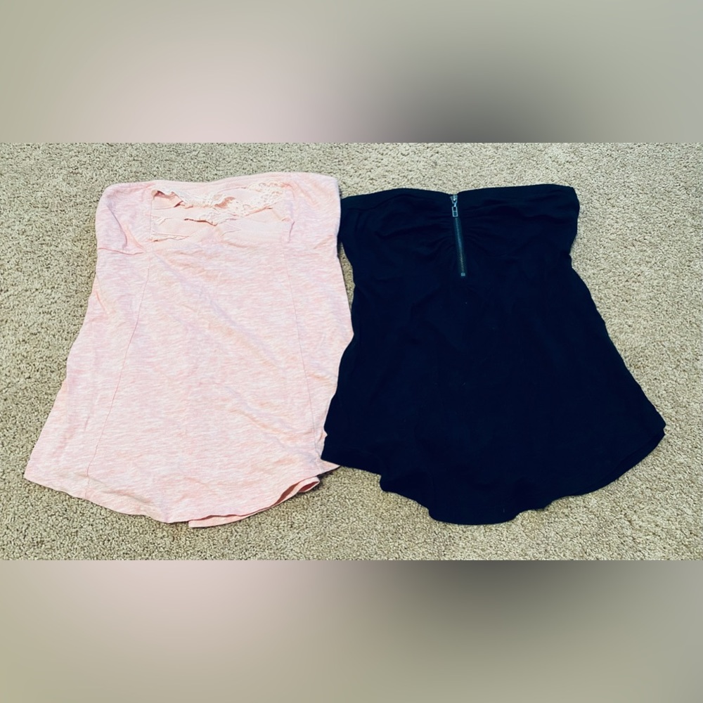 2 strapless tanks